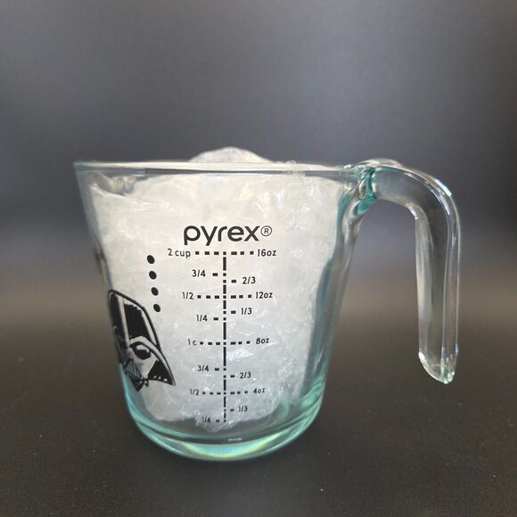 Pyrex x Star Wars Measuring Cup 2 Cups Darth Vader R2-D2 - Picture 5 of 5